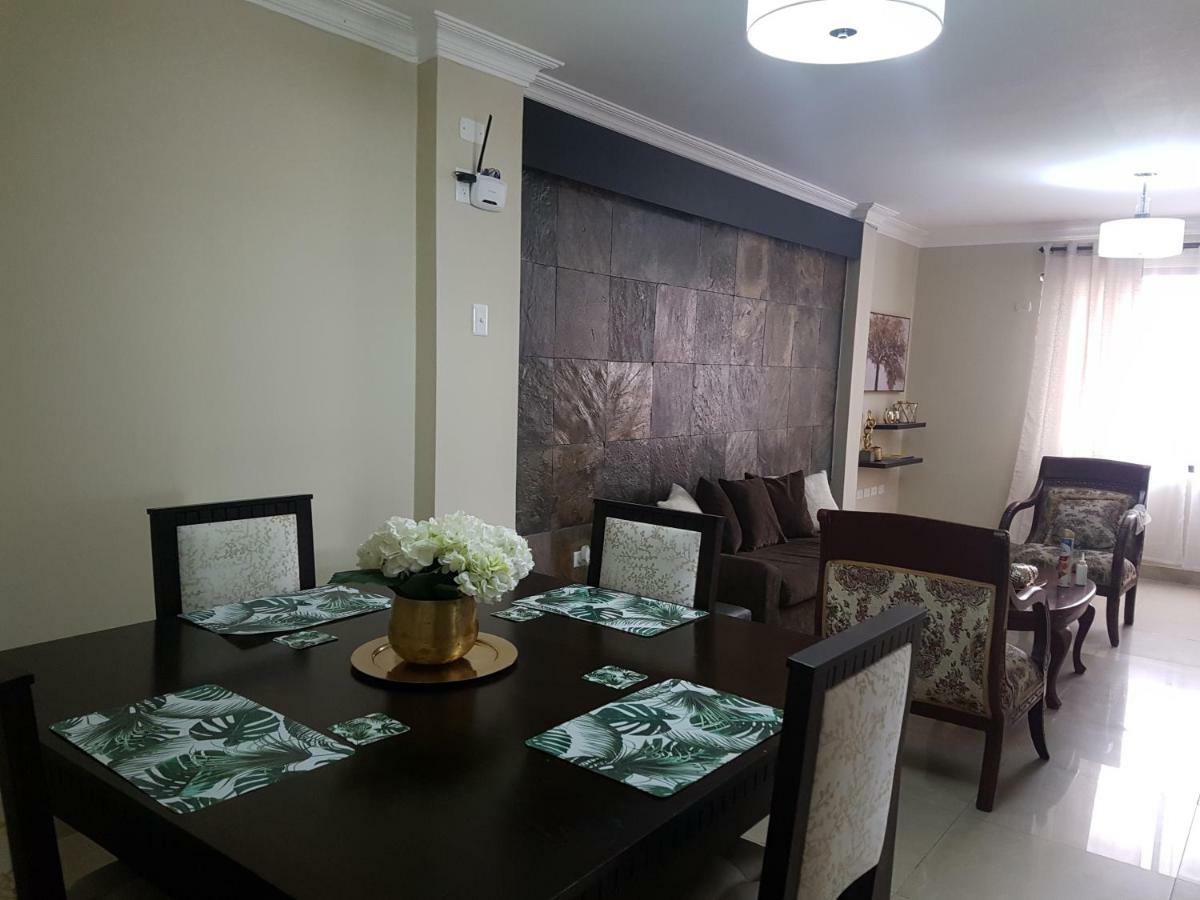 Pp Suite Guayaquil Exterior photo